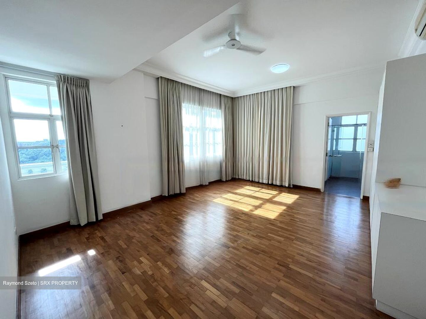 La Suisse (D11), Condominium #577222291
